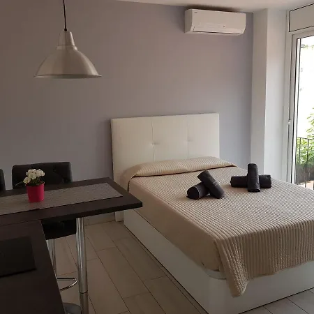 Studio Valencia1 *